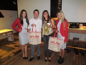 Google e IPLAN  registro y bienvenida en evento corporativo